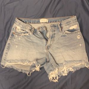 Abercrombie Mid Rise Boyfriend Short